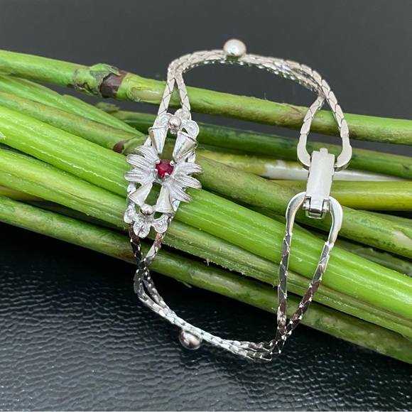 Vintage Silver Ruby Red Floral Bell Center Double Snake Chain 7.5” Bracelet - Picture 2 of 16